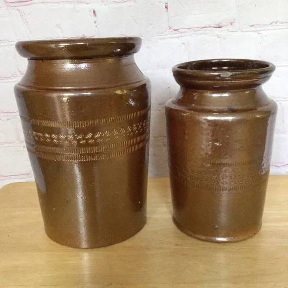 Vintage Hand Made Salt Glazed Incised Pottery Crocks - Set of 2 - Picture 2 of 8